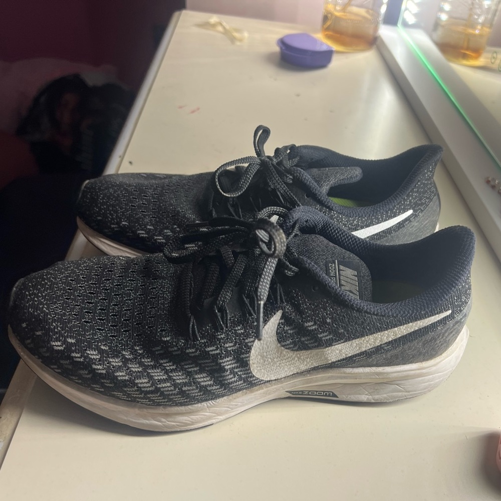 Nike zoom running shoes